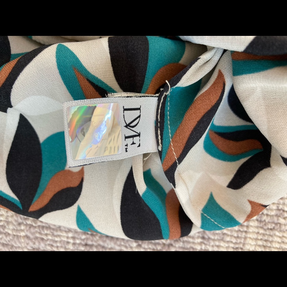Diane von Furstenberg Berit top size 4 - Picture 3 of 3